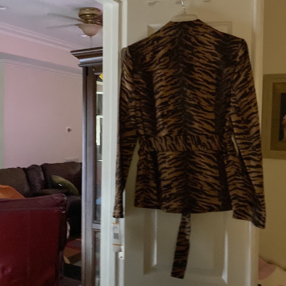 Jacket - Picture 3 of 3